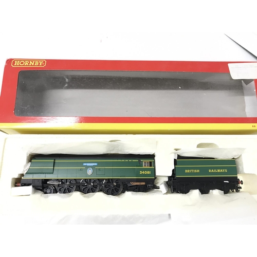 289 - A Boxed Hornby 00 Gauge BR 4-6-2 Battle Of Britain Class 92 Squadron. # R 220. No Reserev.