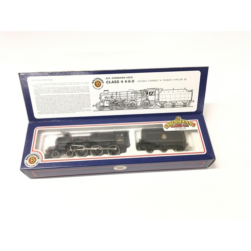 290 - A boxed Bachmann No 31.102. BR Standard Loco Class 4. 4.6.0 Double Chimney with Tender Type BR 1B. 0... 