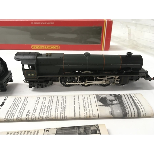 307 - A boxed 00 gauge model locomotive by Hornby R.196. BR Princess Class. Princess Beatrice. No Reserve