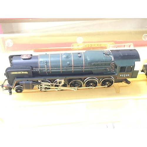 315 - 2x boxed 00 gauge model locomotives by Hornby. Includes R.330. BR 2.10.0 9F Class and R.373. BR 2.10... 