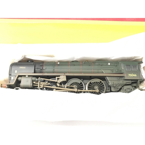 317 - A boxed 00 gauge model locomotive with tender by Hornby. R 2457. BR 4.6.2. Britannia Class loco. Anz... 