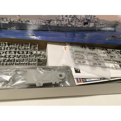 326 - 3x boxed model warship kits including Battleship USS WISCONSIN BB64 by Modelcraft. Startedâ¦. Battl... 