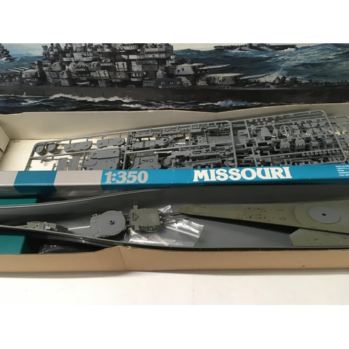 329 - 3x boxed Warship model kits includes Battle Cruiser HMS HOOD by Trumpeterâ¦.Battleship USS MISSOURI... 