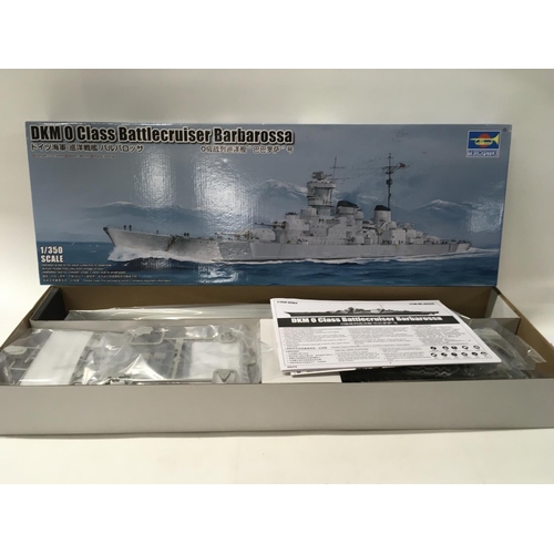 329 - 3x boxed Warship model kits includes Battle Cruiser HMS HOOD by Trumpeterâ¦.Battleship USS MISSOURI... 