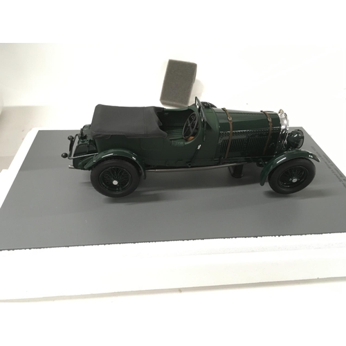 381 - A boxed model car 1:18 scale by Spark featuring the winner of Le Mans 1930 a Bentley Speed 6. W.Barn... 