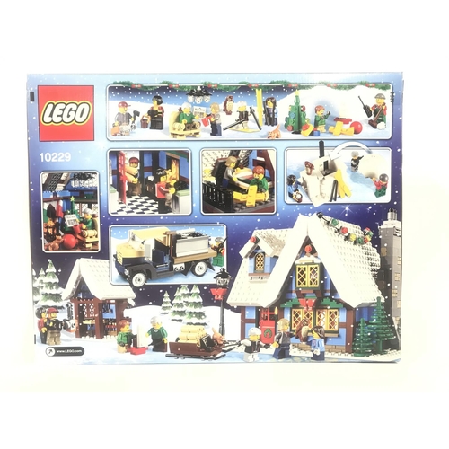 423 - A Boxed And Sealed Lego Winter Village Cottage. #10229.