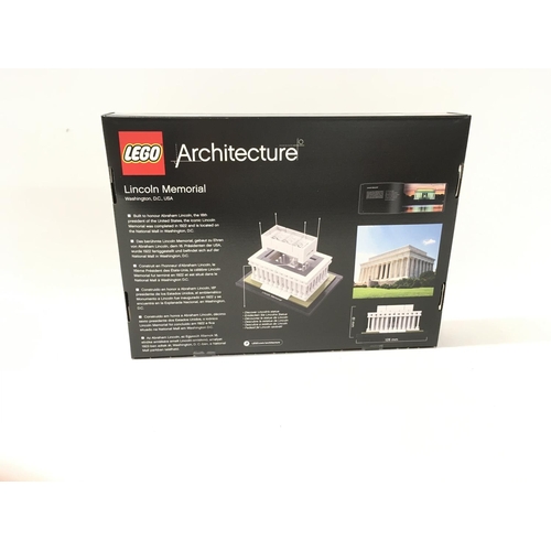 530 - A sealed boxed Lego Architectural set # 21022â¦Lincoln Memorial