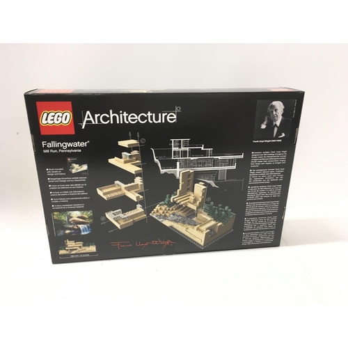 548 - A sealed boxed Lego Architecture set # 21005. Falling water. No reserve