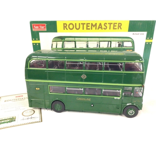 583 - A Boxes Sun Star 1:24 Scale RMC 1453-453 CLT the Original Green Line Routemaster #2904. With Certifi... 