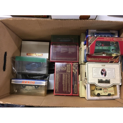 587 - Large collection of boxed model diecast models including a large number of model fire engines etc. N... 