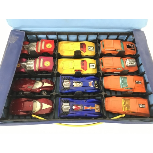 615 - 2 Boxes Containing 5 Full Matchbox Carry Cases. And a Collection of Boxed Matchbox Cars, in Various ... 