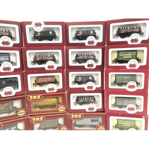 626 - A Collection Of Boxed 00 Gauge Wagons By Airfix And Dapol. No Reserve.