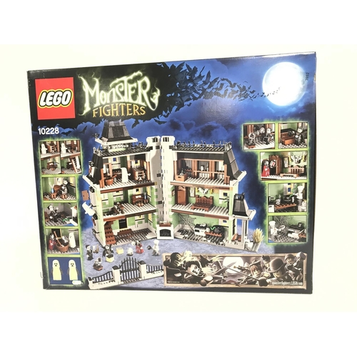 659 - A used, boxed Lego set. 10228 Monster Fighters Haunted House. No reserve.