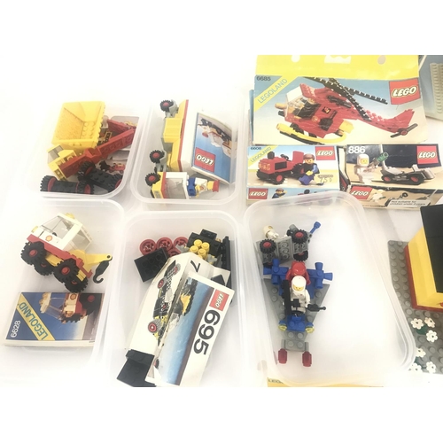 736 - A collection Of Various Boxed And Loose Lego Sets. All Boxes Have Been Opened. And a Collection of L... 