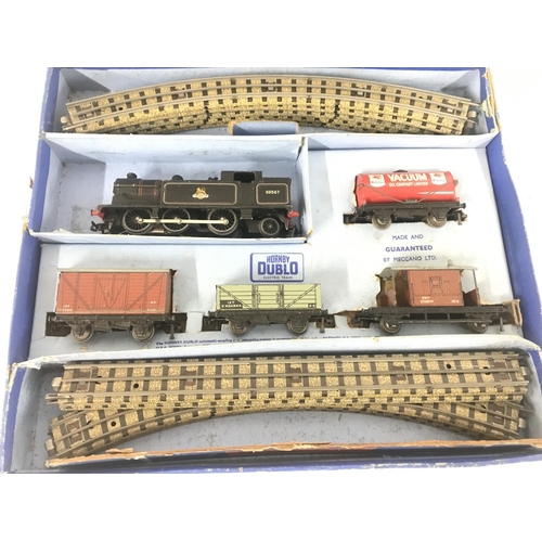 763 - A Boxed Hornby Dublo 3-Rail Train Set. No Reserve.