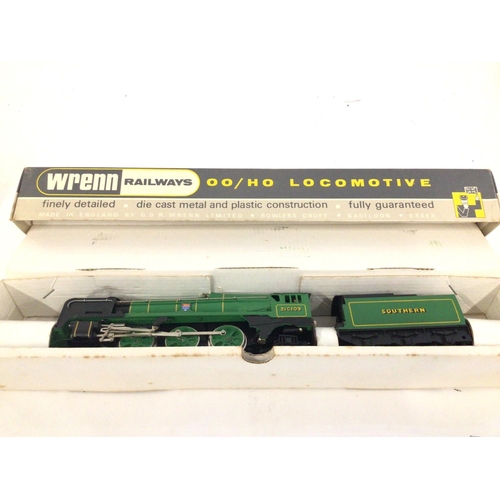 824 - 2x boxed locomotives by Wrenn includes W2406 limited edition and W2237 . 00gauge. No reserve