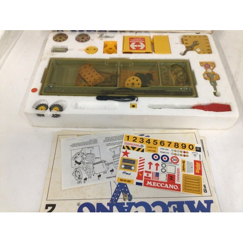 831 - 2 vintage boxed Meccano sets includes set 2 motorised construction set and a Combat construction set... 