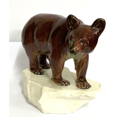 1090 - A Royal Vienna pottery figure of a brown bear, 17cm. (D)