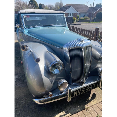 Lot 700       