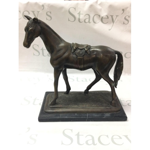 Lot 733       