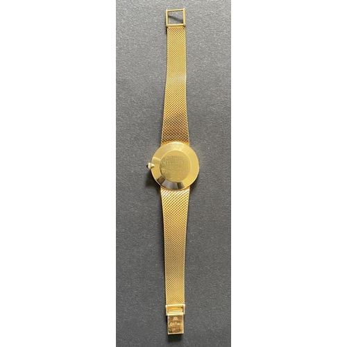 3 - John Lyalls 1980 Gold Watch Gift From West Ham: Zenith 18ct gold watch presented by the board of dir... 