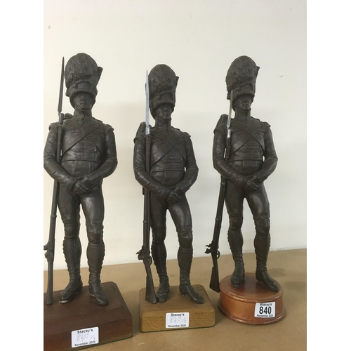 840 - A Collection of three Grenadier Guards after Sir Edgar Boehm 47 cm 43cm .
