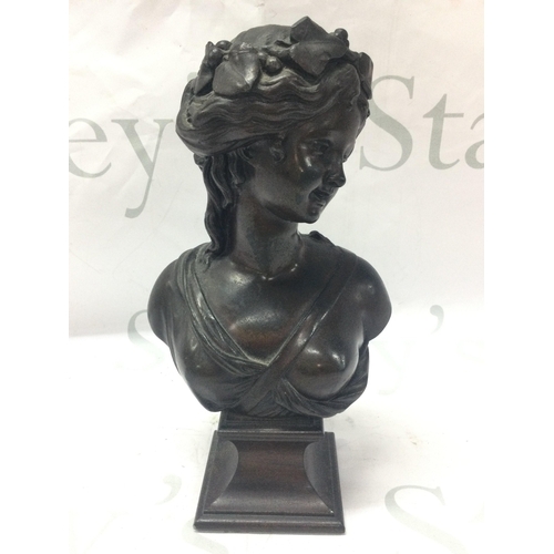 889 - A bronze bust of a lady signed LOUIS VALENTINE ELIAS ROBERT. 23Cm tall. Postage category B