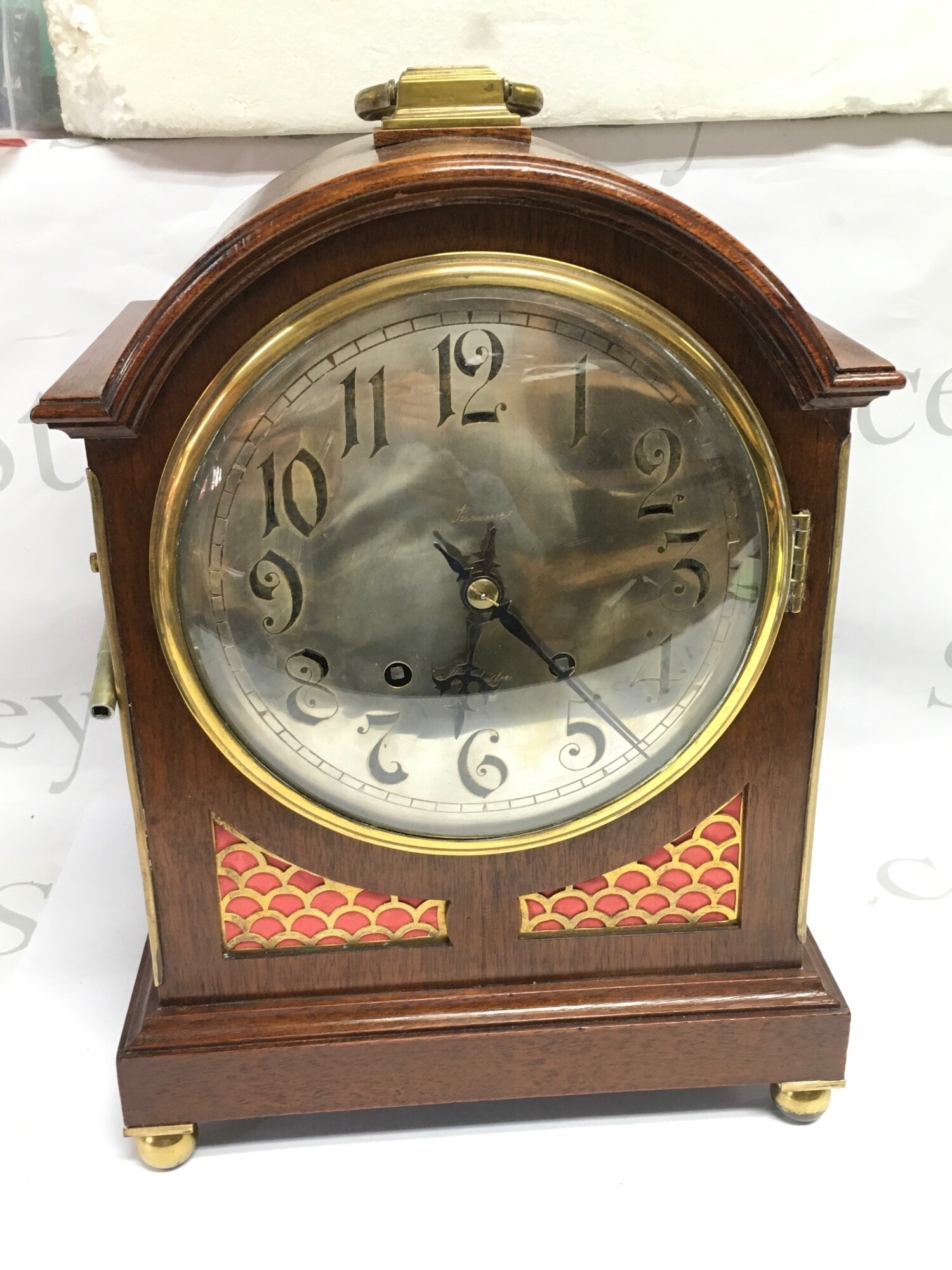 A late 19th Century mahogany 8 day bracket clock with Arabic numerals ...