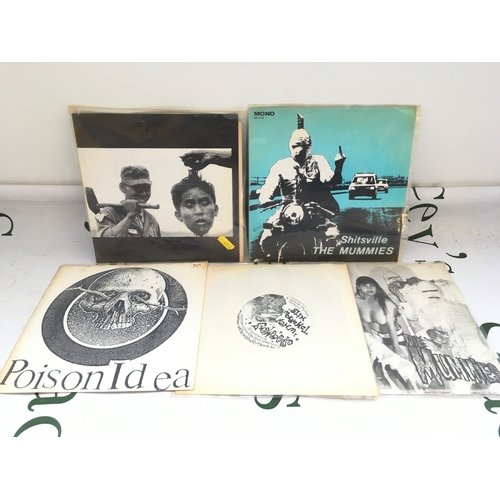 41 - Five collectable punk and alt rock 7