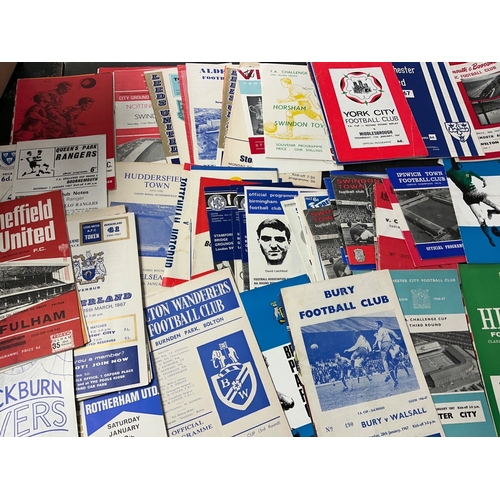 126 - 1967 FA Cup Football Programmes: Interesting collection to include all rounds plus second replays at... 