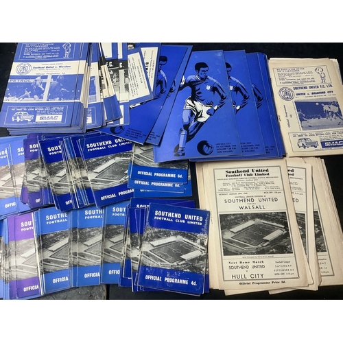 151 - Southend United Home Football Programmes: 28 from the mid to late 50s including 4 of the first match... 