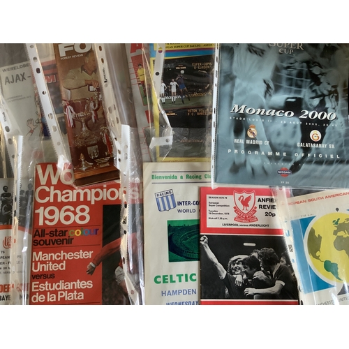 175 - Super Cup Final Football Programmes: Nice collection to include Club World Cup programmes from 1967 ... 