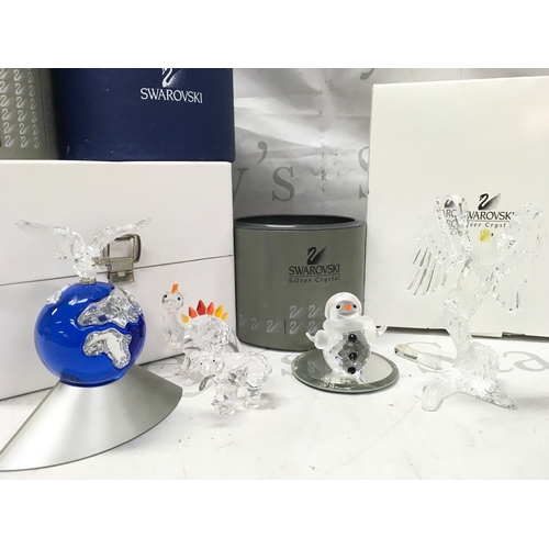 1025 - Swarovski crystal glass figure including Crystal Planet 2000 (Millennium Edition), snowman, dinosaur... 