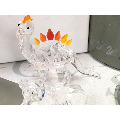 1025 - Swarovski crystal glass figure including Crystal Planet 2000 (Millennium Edition), snowman, dinosaur... 