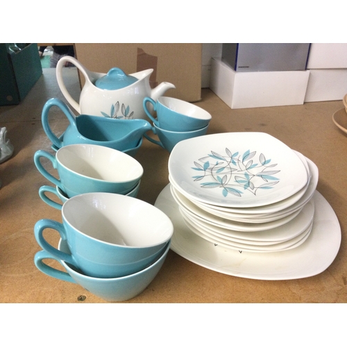 1324 - Stylecraft Midwinter set including cups, saucers etc