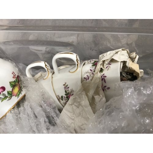 1278 - Royal Albert lavender rose including bowls, cups , saucers etc No reserve