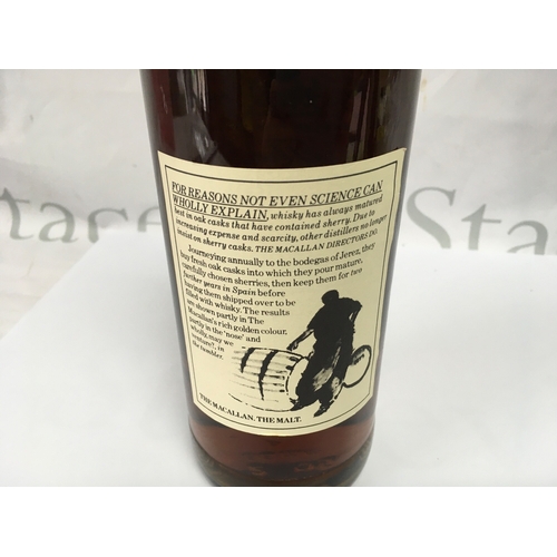 851 - Bottle of Macallan 1965 17 year old whisky. Bottling in 1983.75cl sealed with good level.