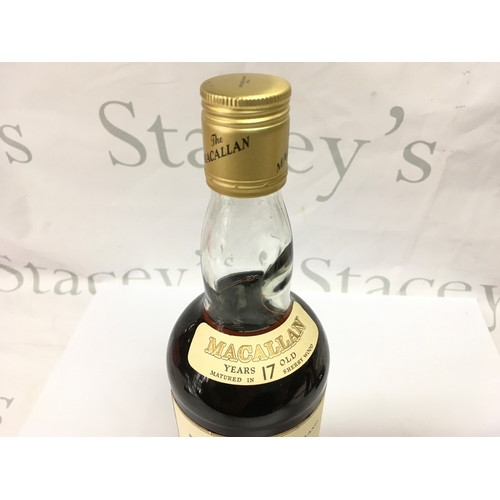 851 - Bottle of Macallan 1965 17 year old whisky. Bottling in 1983.75cl sealed with good level.