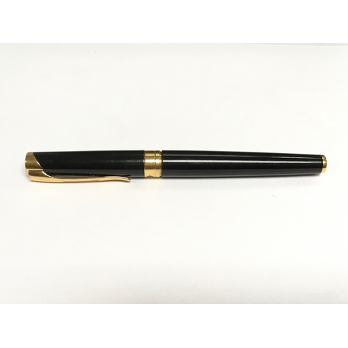 863 - A Waterman fountain pen with an 18k gold nib. NO RESERVE
