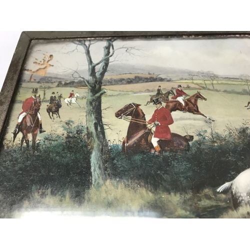 865 - A Silver-plated cigar box featuring a hunting scene painting under glass on the lid. Dimensions 23.5... 