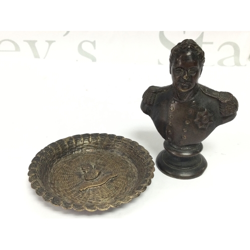 892 - Small late 19th of early 20th century bronze bust of Napoleon (9cm tall) and similar age Napoleon pi... 