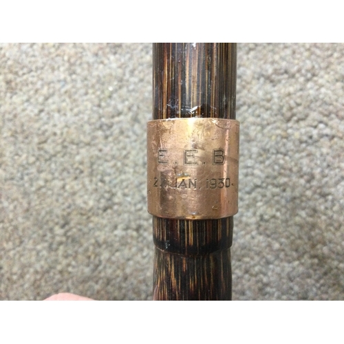 896 - An antique walking stick with hallmarked 9ct gold collar for 1912-1928 as J.H probably Henry Howell ... 