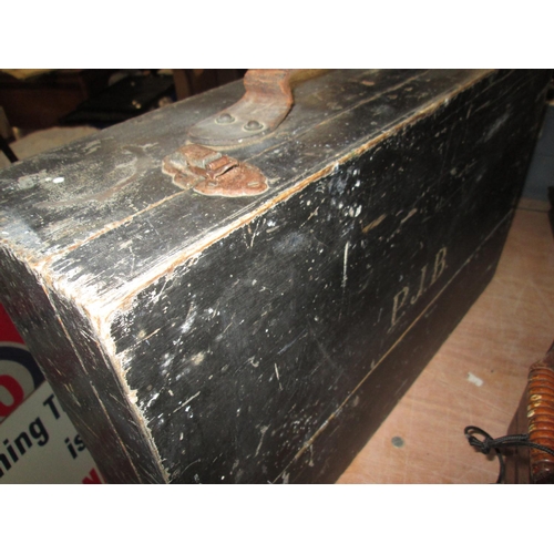 584a - Carpenters wooden work box