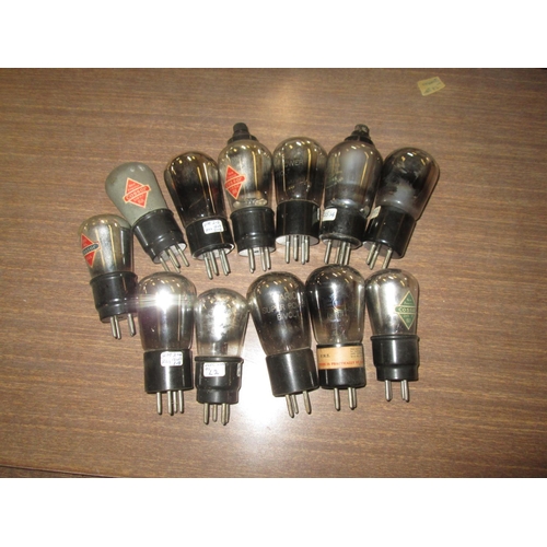 47 - Assorted radio valves