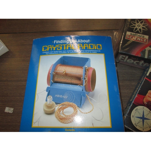 63 - Salters electronics teaching aid, Salters Fun with Magnets, retro crystal radio kit, BBC computer ra... 