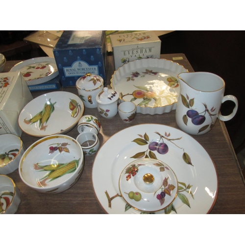 265 - Royal Worcester Evesham pattern 8 setting dinner service, cruet, tea and coffee set, flan dishes, tu... 