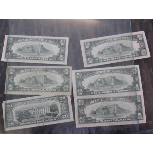 476 - Banknotes of the USA : 1 x $ 20 bill, 5 x $10, 1x $5, 13 x $1