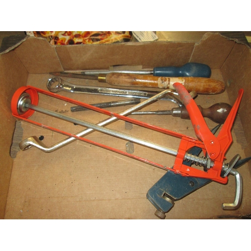 519 - Box of tools