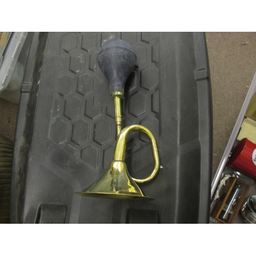 438 - Vintage style brass car horn