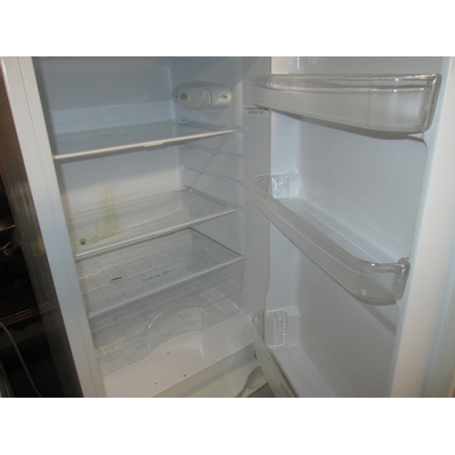 533 - Fridge freezer